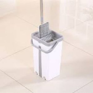 ممسحة مسطحة مزودة بدلو ورأس دوار 360°