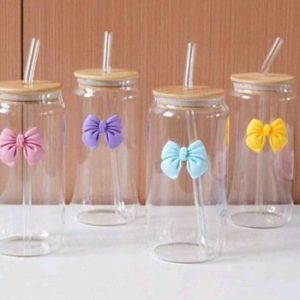 أكواب زجاجية عصرية بغطاء خيزران وقشة زجاجية